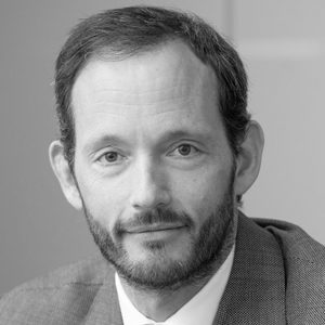 A speaker photo for Simon Davy